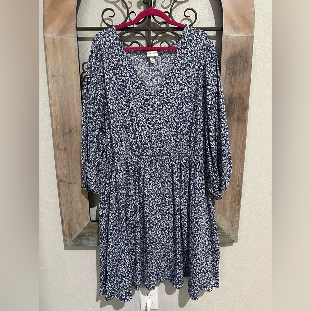 Ava&Viv Floral Blue V-Neck Dress 4X